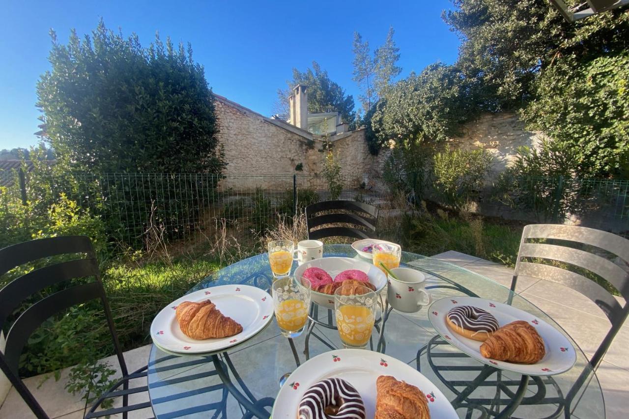 Roche Blanche - Terrasse Et Parking Daire Nîmes Dış mekan fotoğraf
