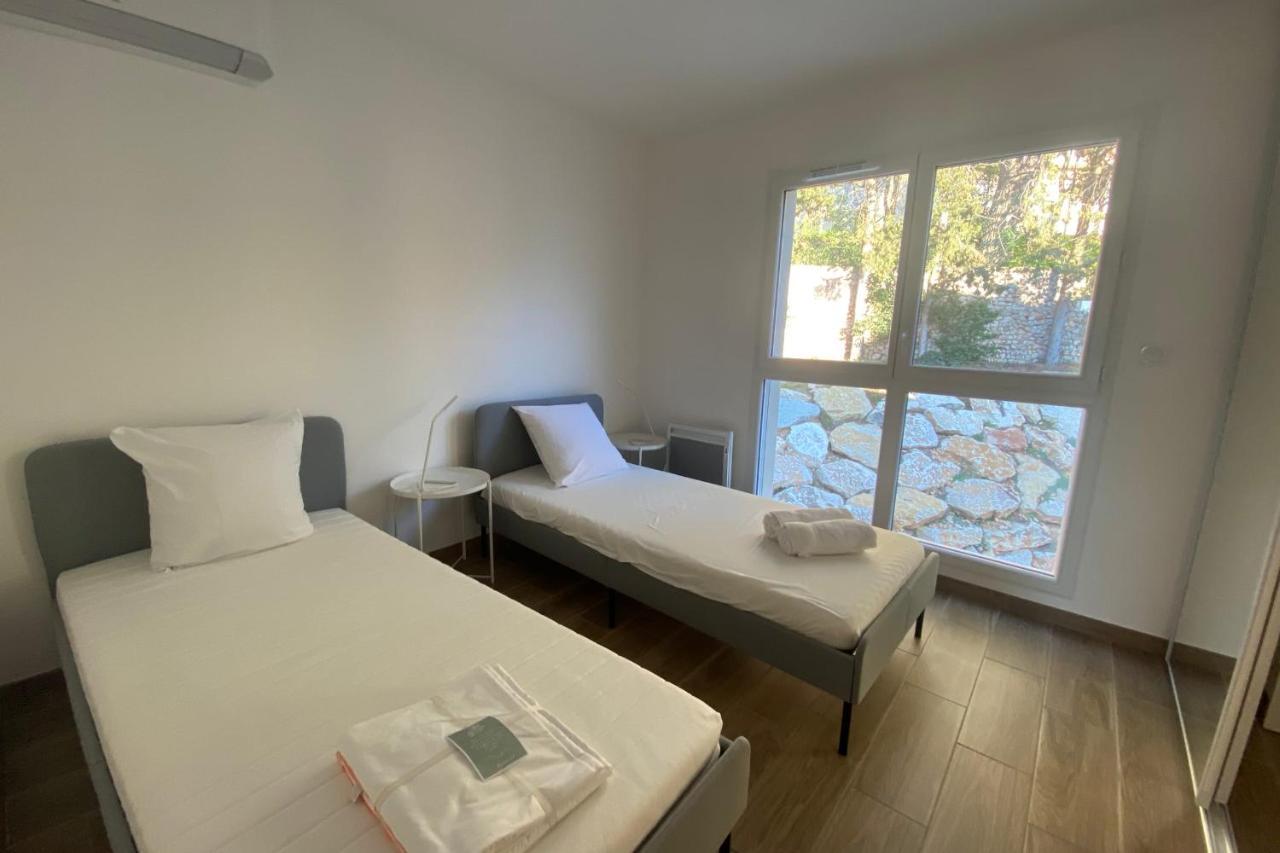 Roche Blanche - Terrasse Et Parking Daire Nîmes Dış mekan fotoğraf